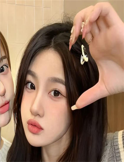 《午夜0时的吻》的文化溯源：奖项的荣誉获得与行业认可 理解文化认同的建构过程